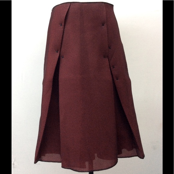 The People’s (4) WOMENs Pleated A-Lined Mesh SKIRT - Picture 3 of 6